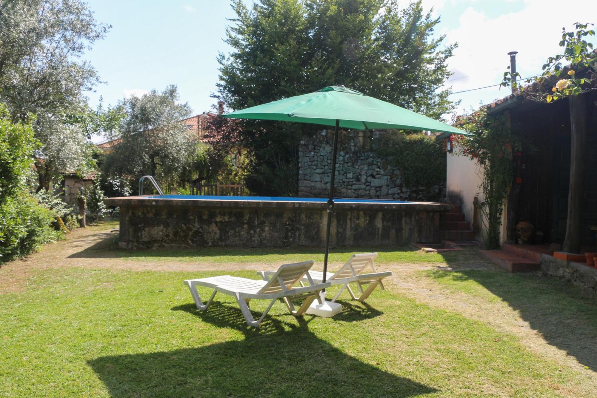 Casa Campo Das Bizarras Castro Daire Exterior photo